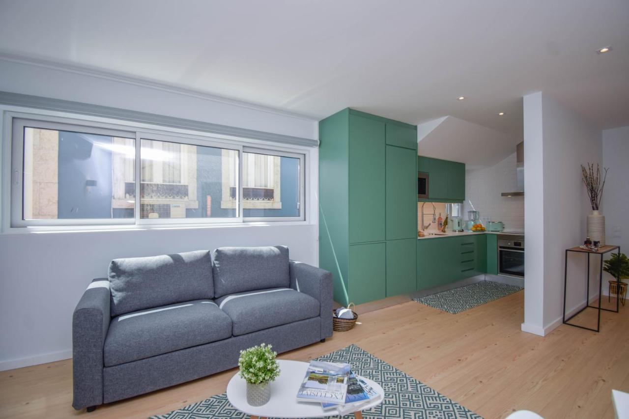 Central & Stylish 2 Bedroom Apartment W/ Balcony Кашкайш Экстерьер фото